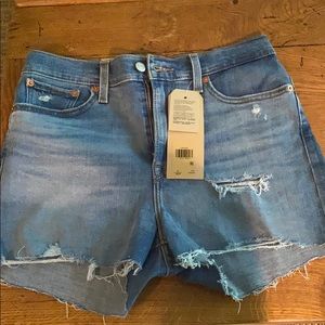 Levi’s stretch high rise jean shorts